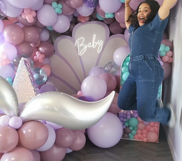 Anissa balloon designer à Ballon & Smile avec Mybbshowershop